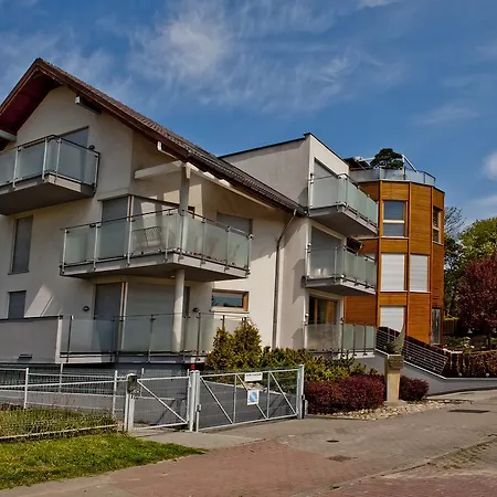 Blueapart Nadmorski Park 亚斯塔尔尼亚